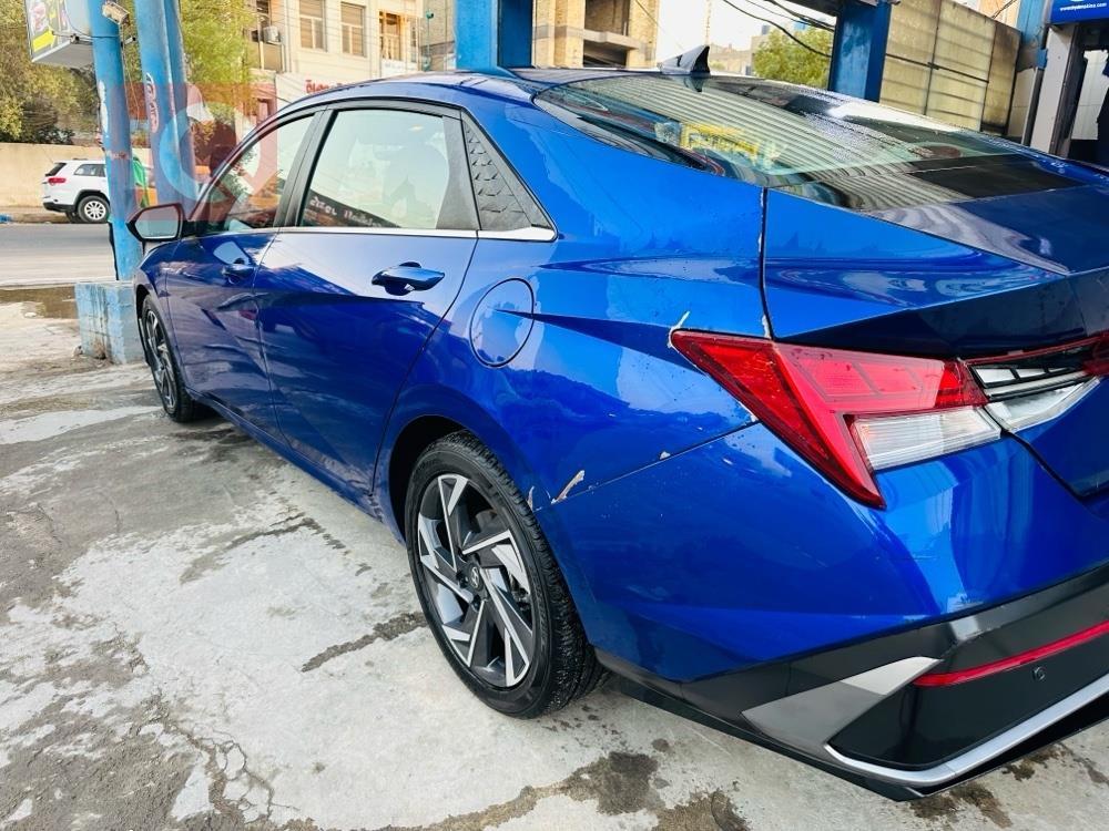 هیوندای ئەلەنترا